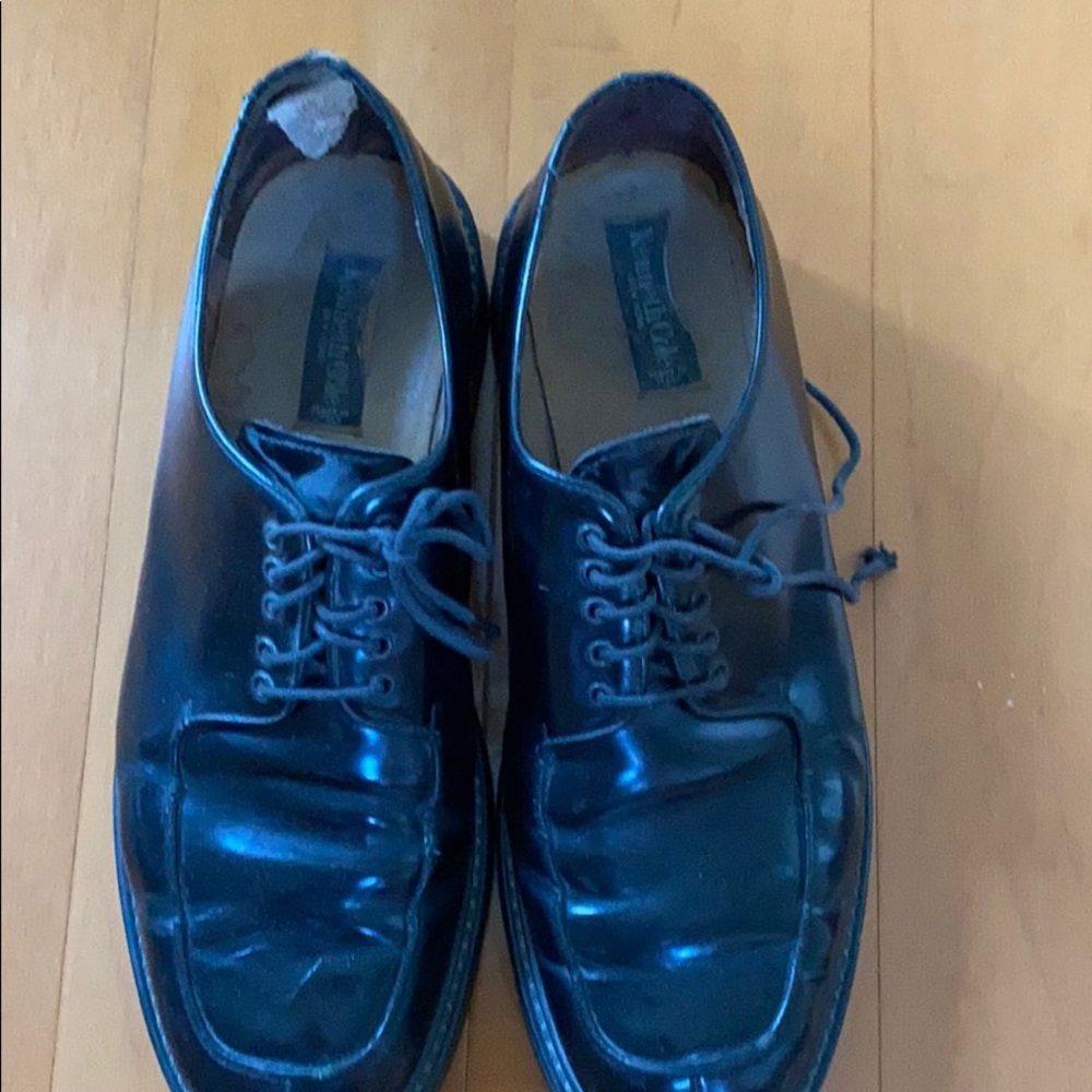Kenneth Cole Dress Shoe